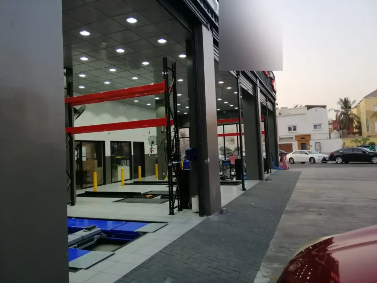 إنشاء وتجهيز مركز خدمة سيارات - مشروع 17